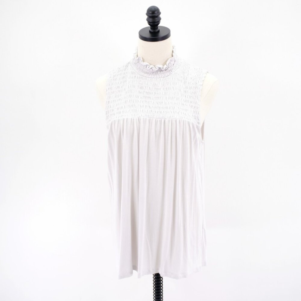Banana Republic Ruffle Neck Gray Sleeveless Blouse / Top Rayon Large